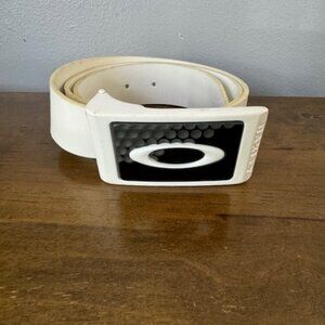 Oakley Ellipse Belt Buckle with Belt.